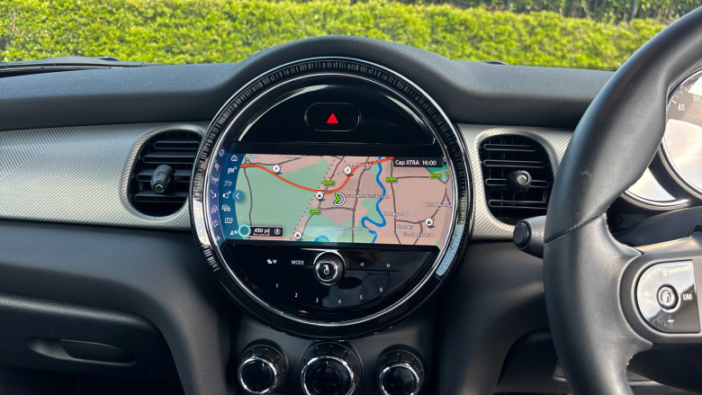 MINI Hatchback 1.5 Cooper Exclusive 5dr Auto Petrol Hatchback